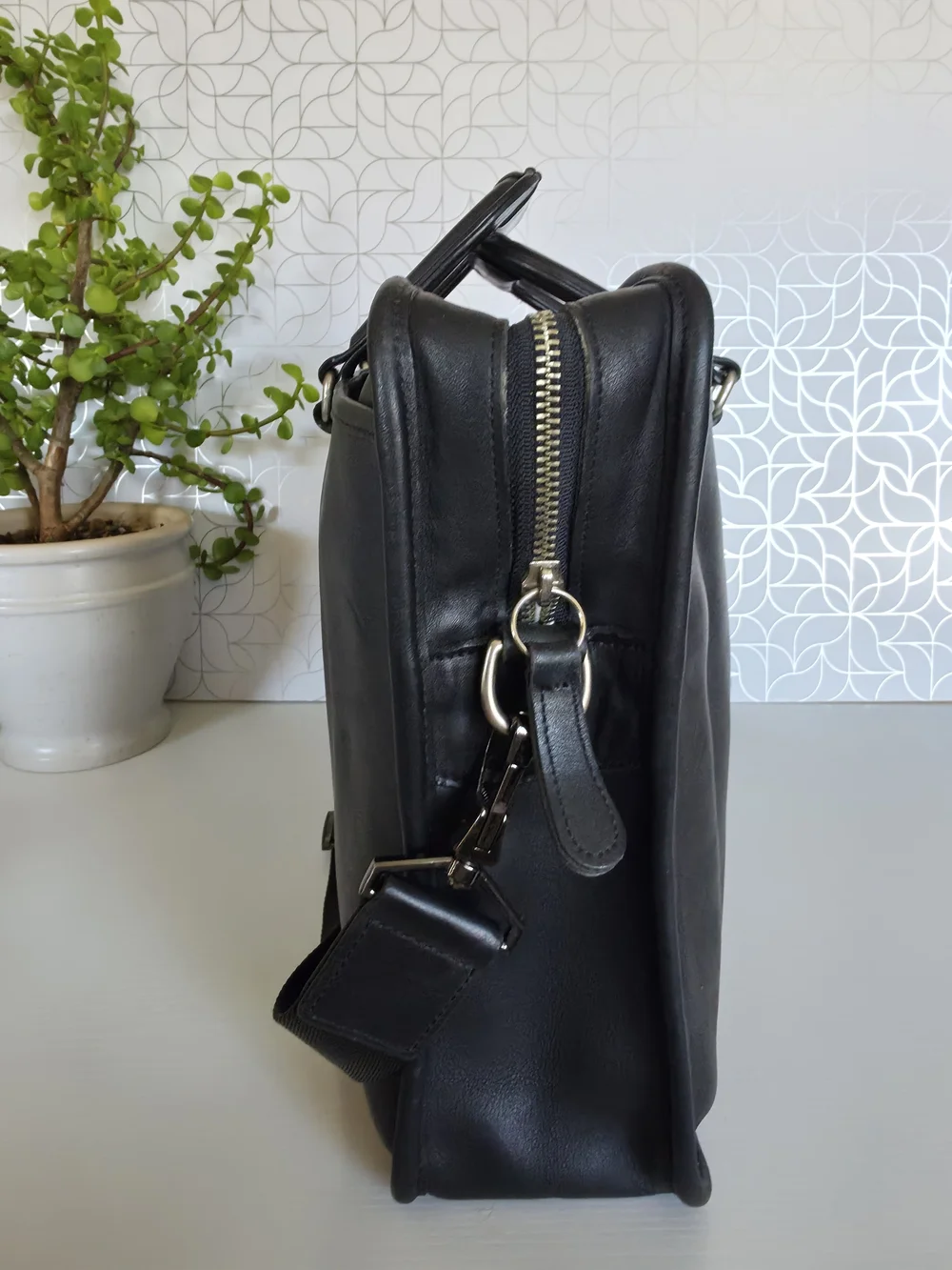 Coach Black Leather Men’s Briefcase with Detachable Strap